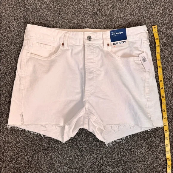 Old Navy Women's Classic High Rise OG White Jean Shorts Size 12 Button Fly NWTS - Picture 12 of 13